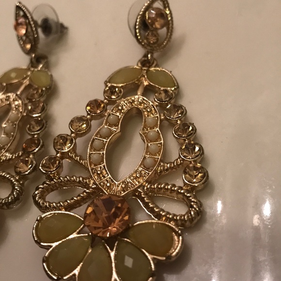 Pear gem earrings - Picture 2 of 3